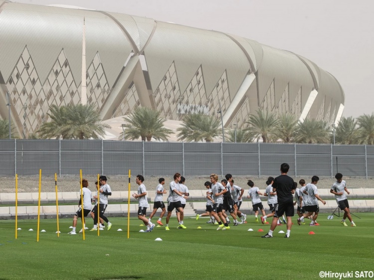 决赛前一日合练日本队全员到齐,包括半决赛时伤退的队长市原吏音