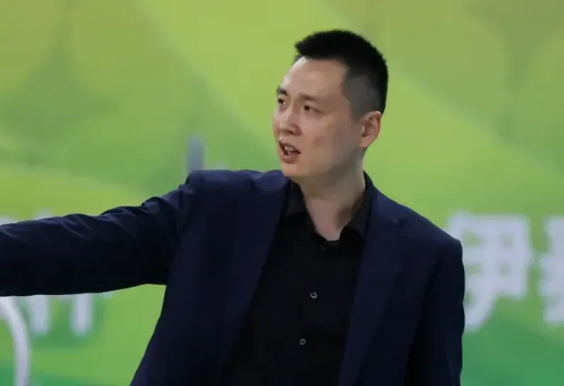 开云体育app-卢伟:偰李永炜场上的组织让今天我们能尝试使用双塔阵容